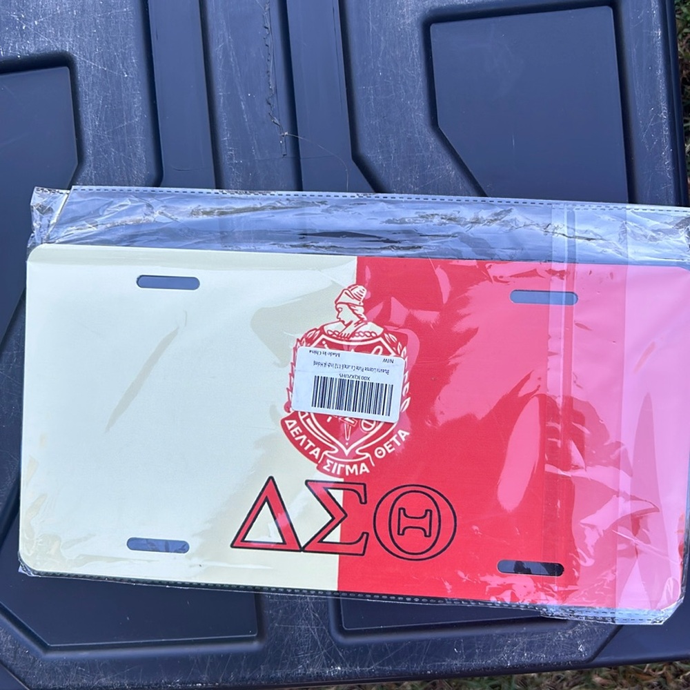 Delta Sigma Theta metal tag